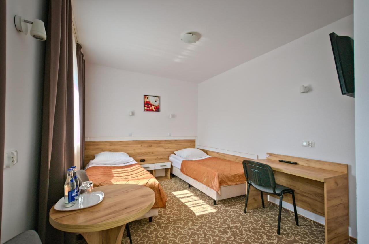 Hotel Sezam Kraczkowa Buitenkant foto