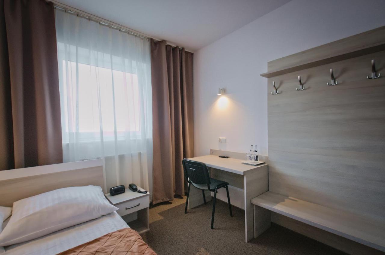 Hotel Sezam Kraczkowa Buitenkant foto