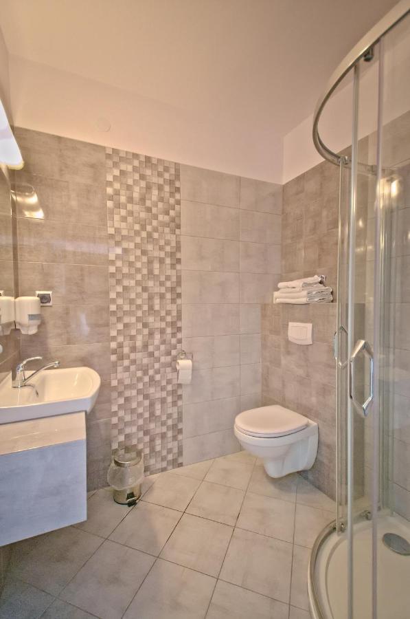 Hotel Sezam Kraczkowa Buitenkant foto