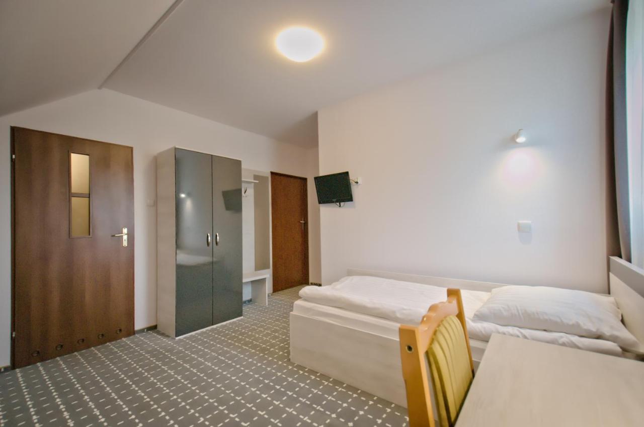 Hotel Sezam Kraczkowa Buitenkant foto