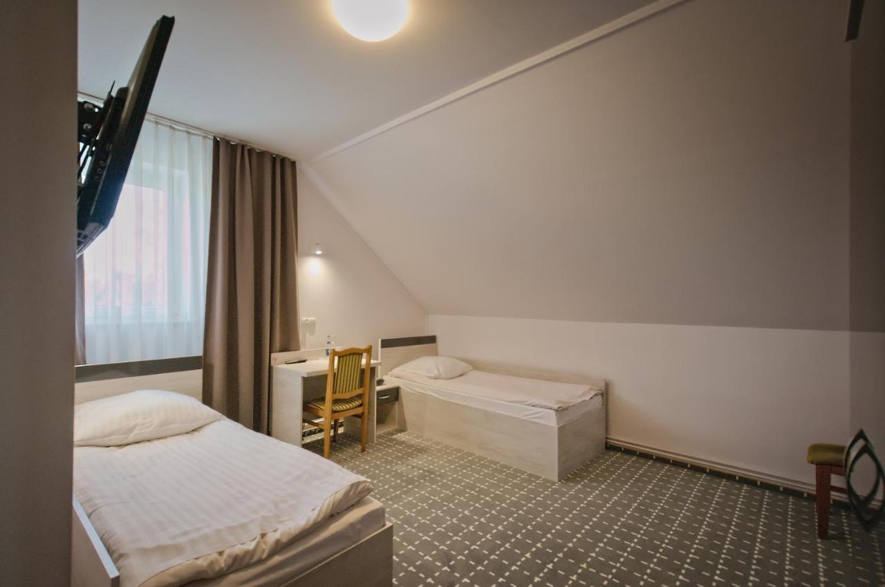 Hotel Sezam Kraczkowa Buitenkant foto