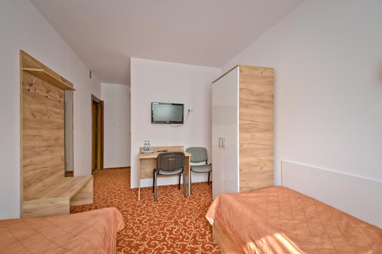 Hotel Sezam Kraczkowa Buitenkant foto