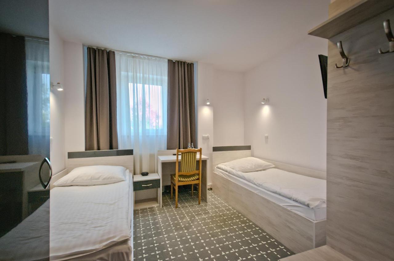Hotel Sezam Kraczkowa Buitenkant foto