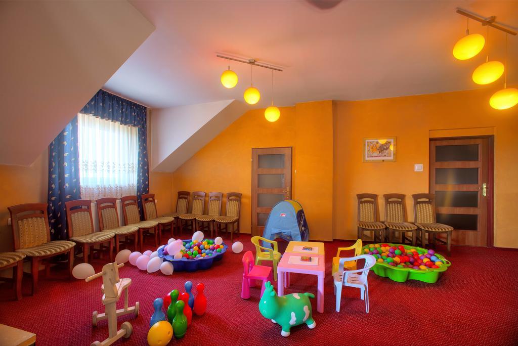 Hotel Sezam Kraczkowa Buitenkant foto