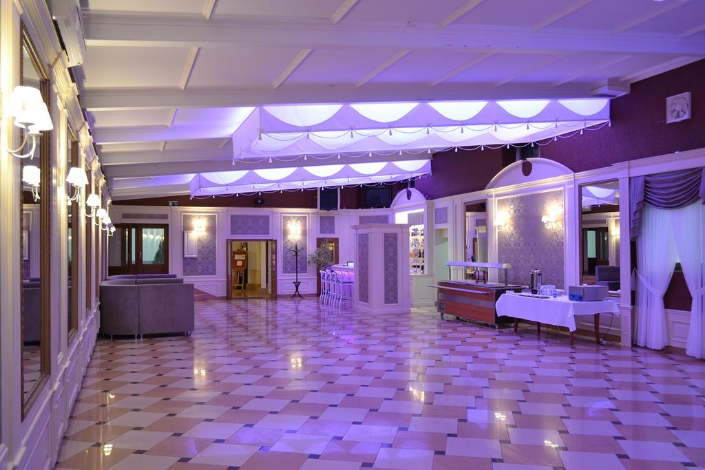 Hotel Sezam Kraczkowa Buitenkant foto