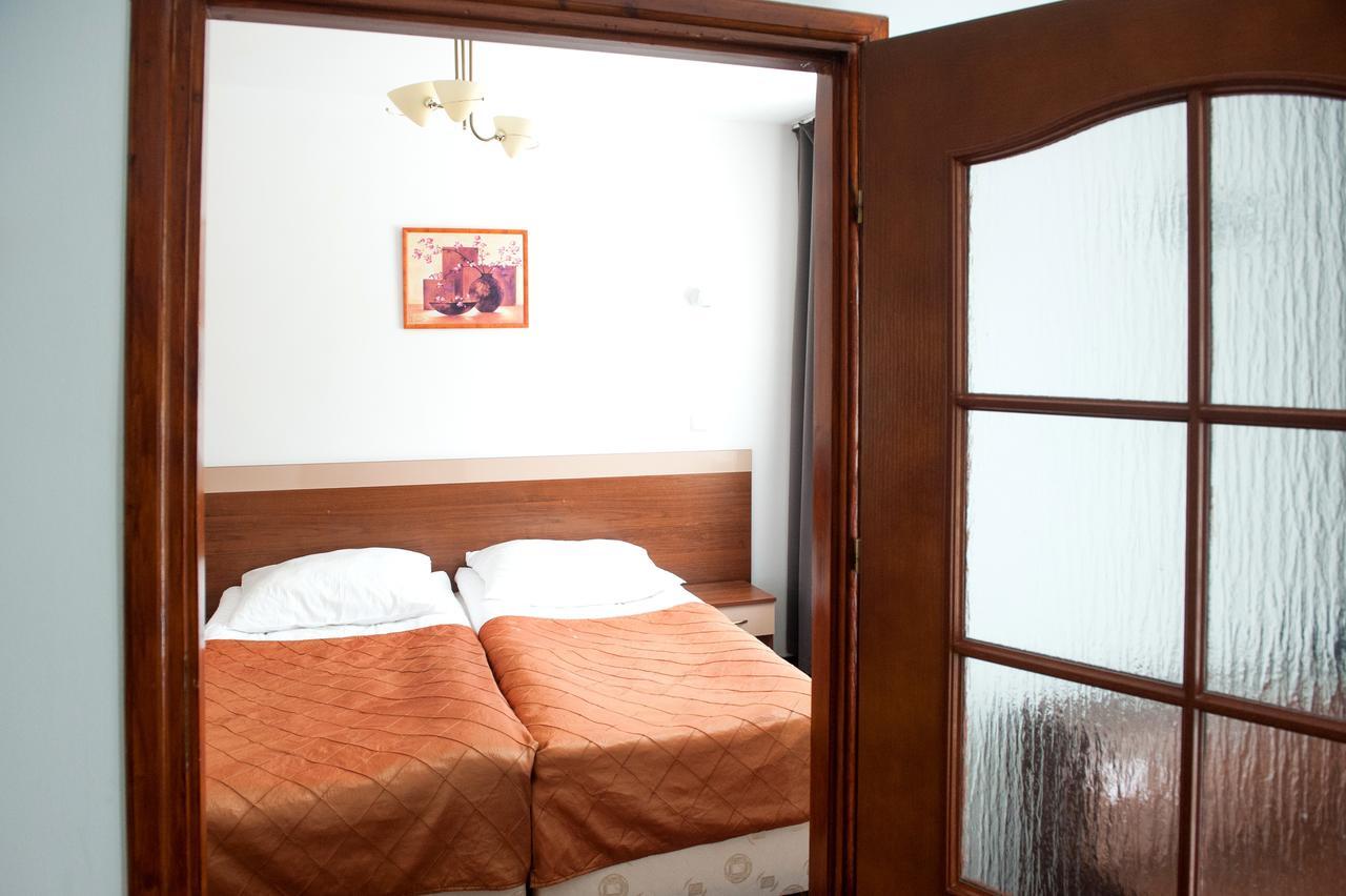 Hotel Sezam Kraczkowa Buitenkant foto
