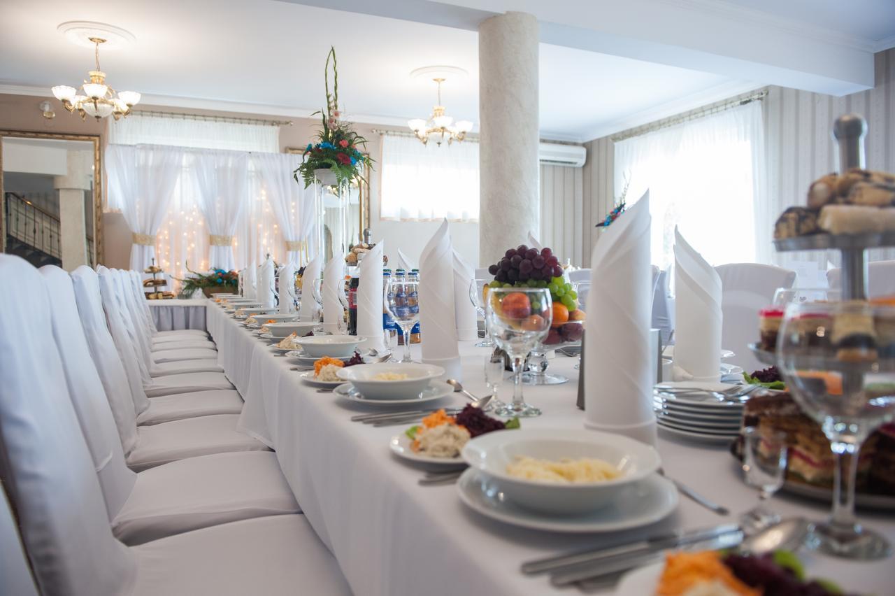 Hotel Sezam Kraczkowa Buitenkant foto
