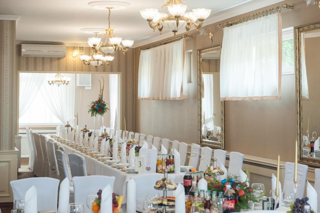 Hotel Sezam Kraczkowa Buitenkant foto